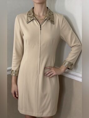 🎉 2 for $20! Donna Morgan Beige Zip-Front Dress with Snake-Print Trim - small